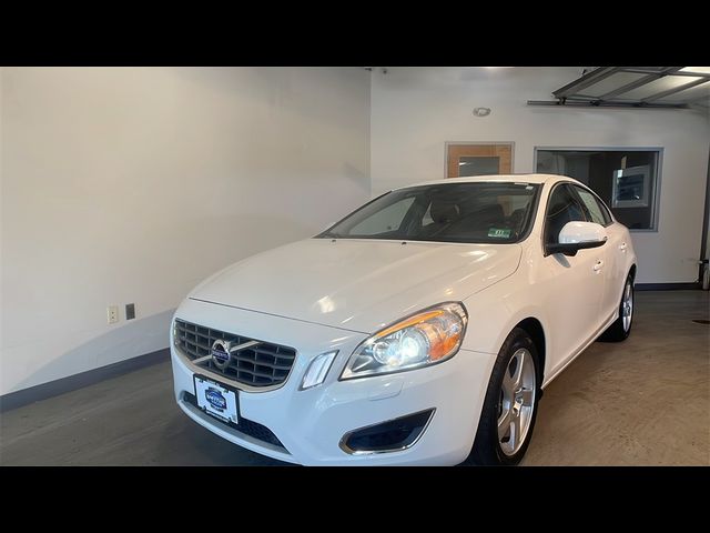 2013 Volvo S60 T5 Platinum