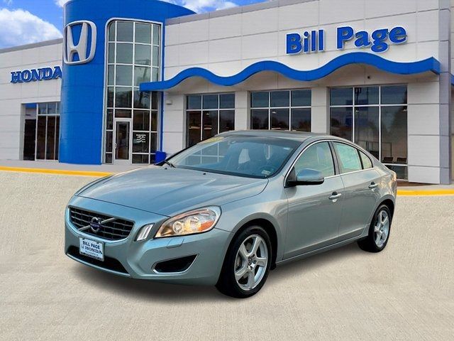 2013 Volvo S60 T5