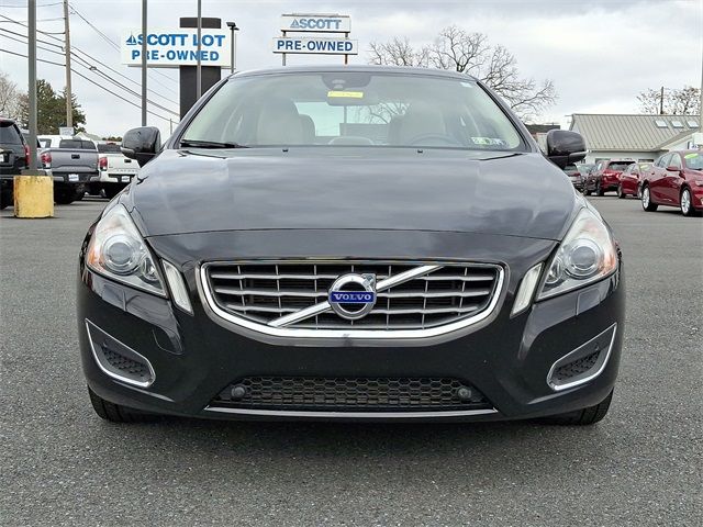 2013 Volvo S60 T5 Platinum