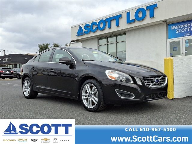 2013 Volvo S60 T5 Platinum