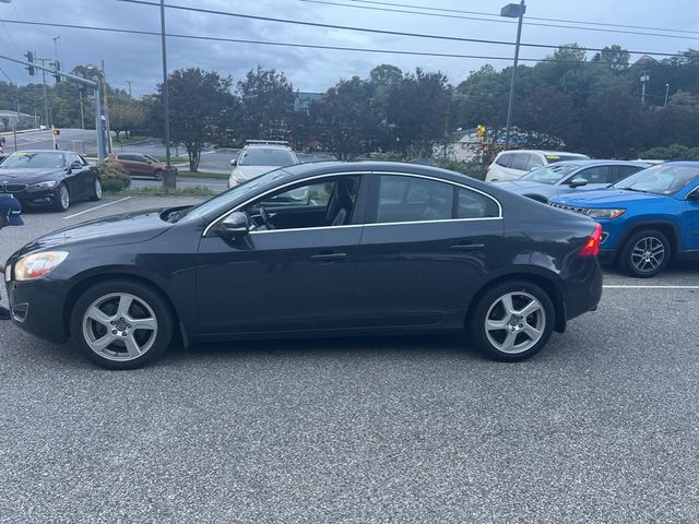 2013 Volvo S60 T5 Platinum