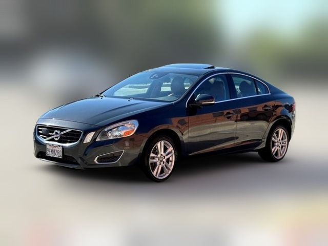 2013 Volvo S60 T5 Platinum