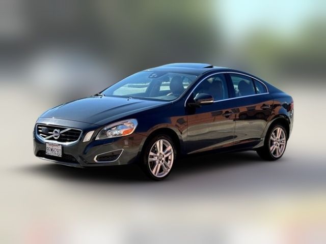 2013 Volvo S60 T5 Platinum