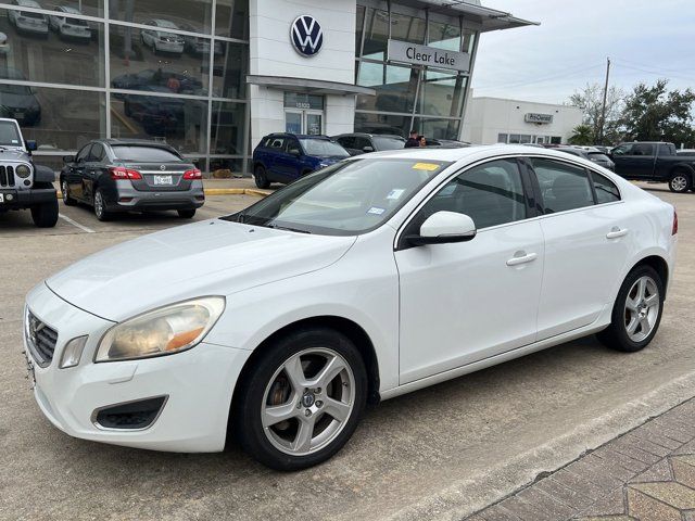 2013 Volvo S60 T5 Platinum