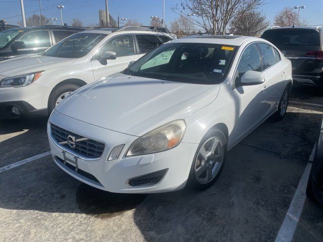 2013 Volvo S60 T5