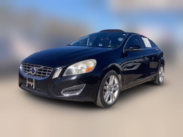 2013 Volvo S60 T5 Platinum