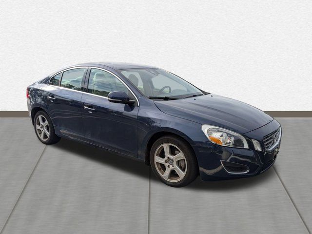 2013 Volvo S60 T5 Premier