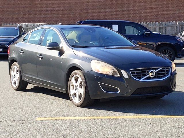 2013 Volvo S60 T5 Premier