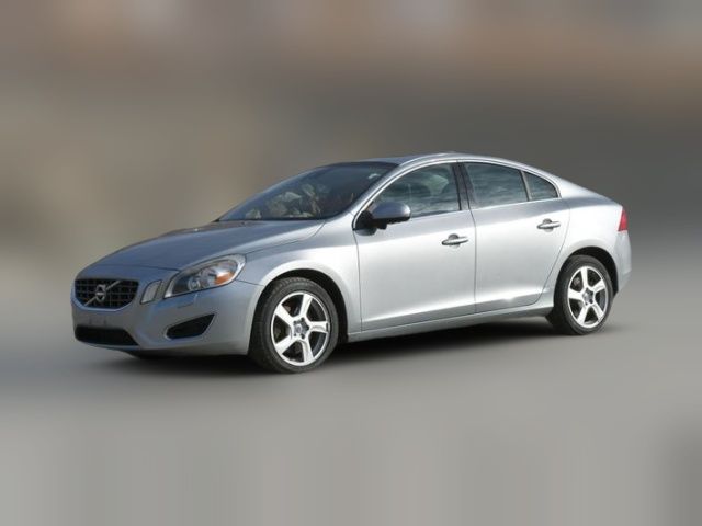 2013 Volvo S60 T5 Premier Plus