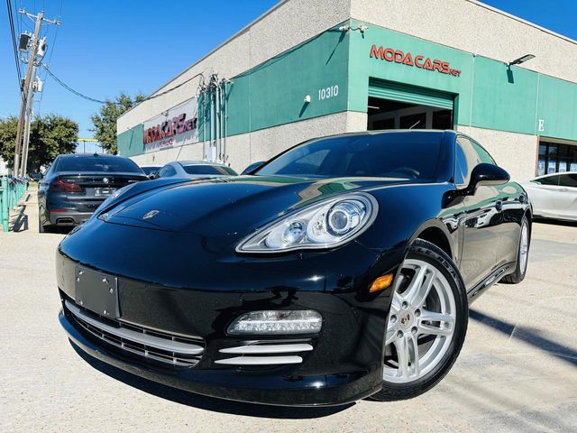 2013 Porsche Panamera 4 Platinum Edition