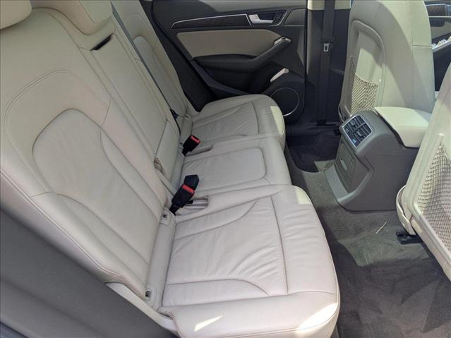 Vehicle image 22 of 27
