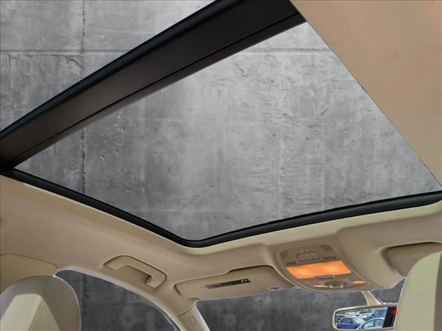 Vehicle image 20 of 27