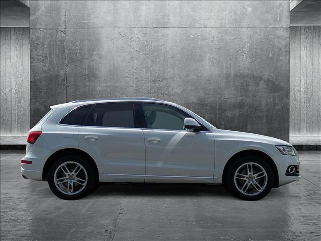 Vehicle image 7 of 27