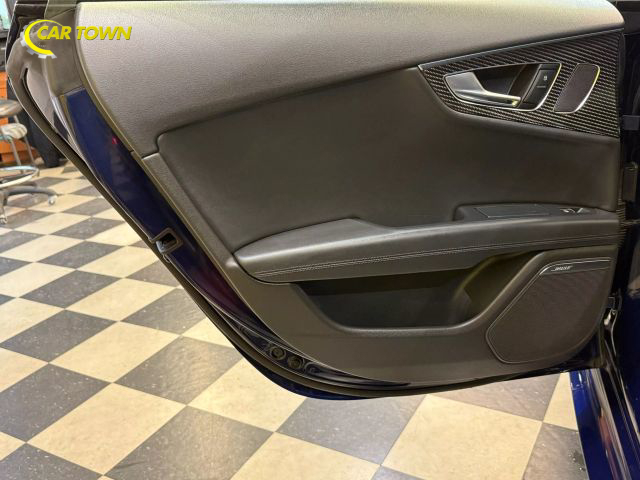 Vehicle image 42 of 68