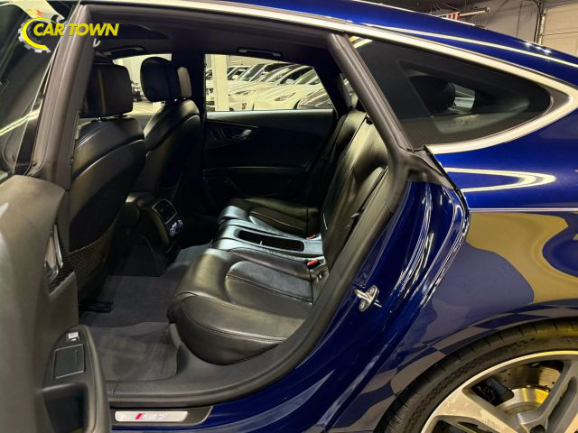 Vehicle image 44 of 68