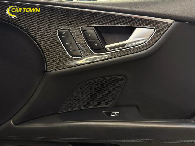 Vehicle image 55 of 68
