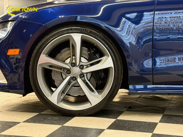 Vehicle image 16 of 68