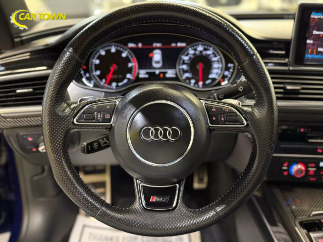 Vehicle image 28 of 68