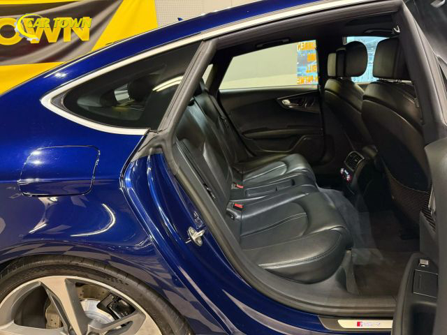 Vehicle image 51 of 68