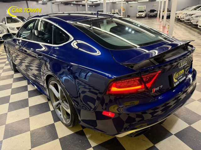 Vehicle image 7 of 68