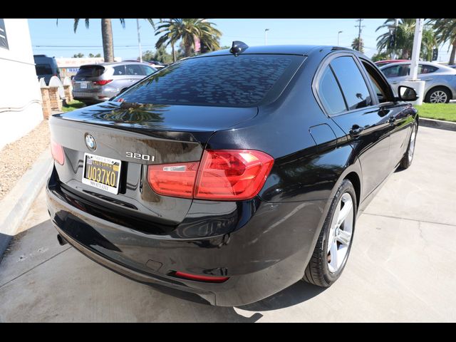 2014 BMW 3 Series 320i