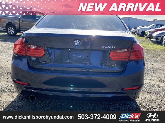 2014 BMW 3 Series 320i