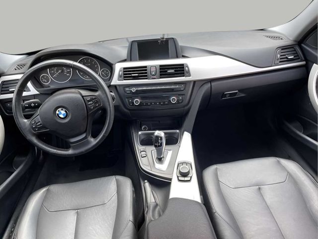 2014 BMW 3 Series 320i