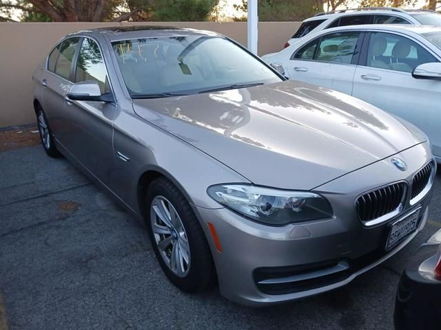 2014 BMW 5 Series 528i