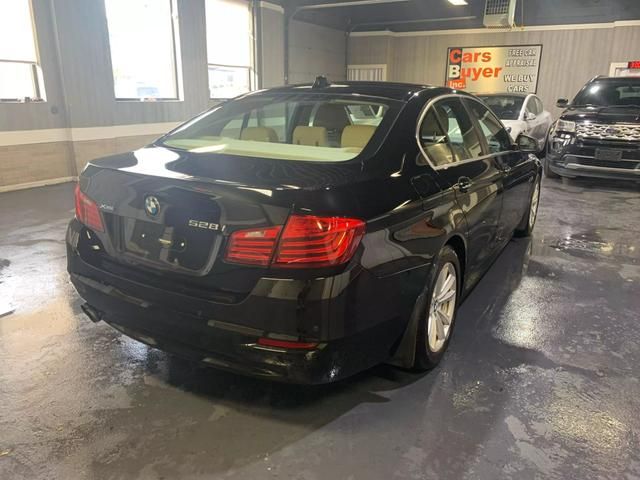 2014 BMW 5 Series 528i xDrive