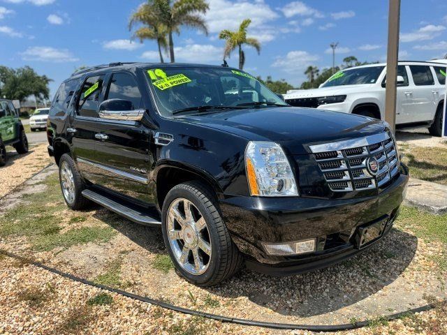 2014 Cadillac Escalade Luxury
