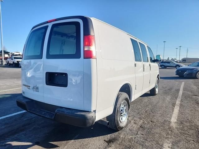 2014 Chevrolet Express Base