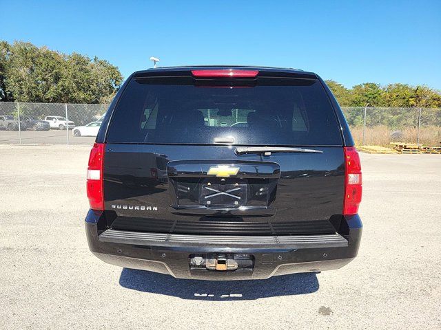 2014 Chevrolet Suburban LT