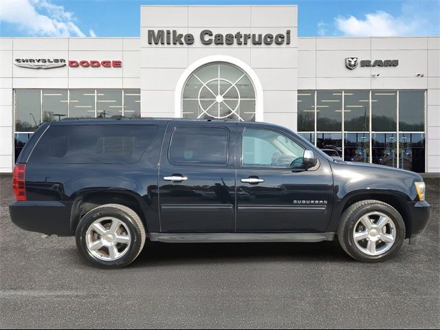 2014 Chevrolet Suburban LS