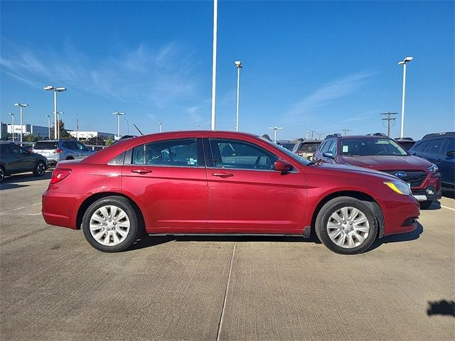 2014 Chrysler 200 LX