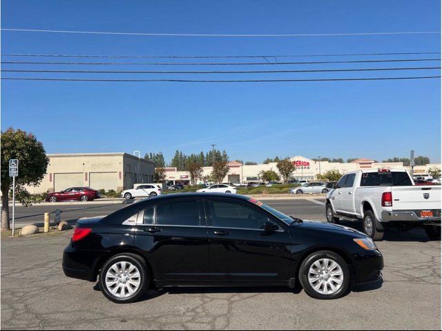 2014 Chrysler 200 LX