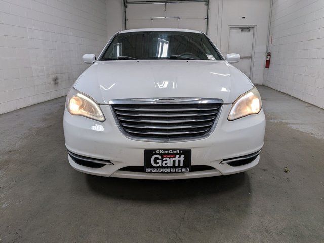 2014 Chrysler 200 LX