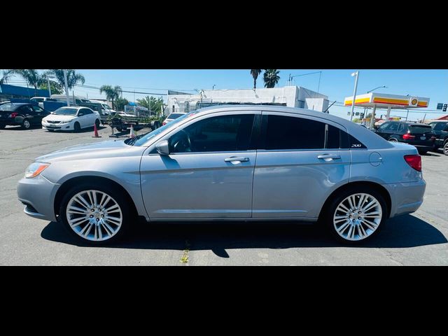 2014 Chrysler 200 LX