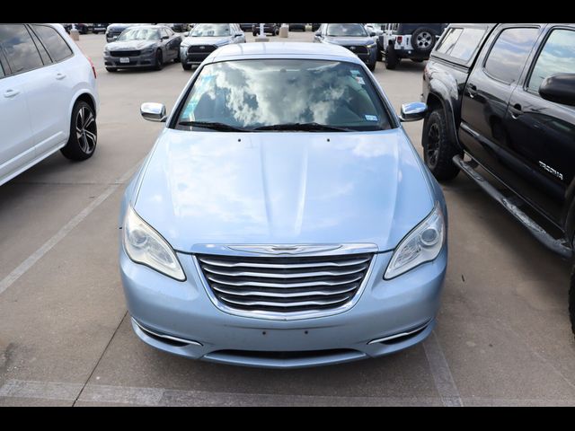 2014 Chrysler 200 Limited