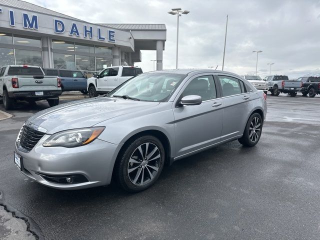 2014 Chrysler 200 Limited