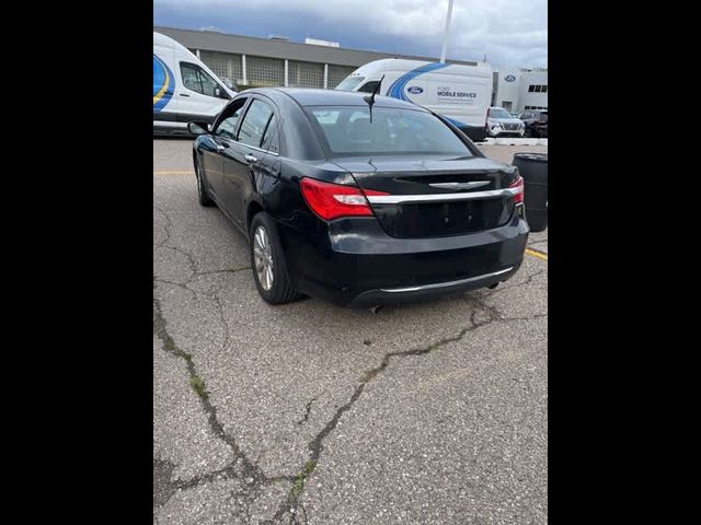 2014 Chrysler 200 Limited