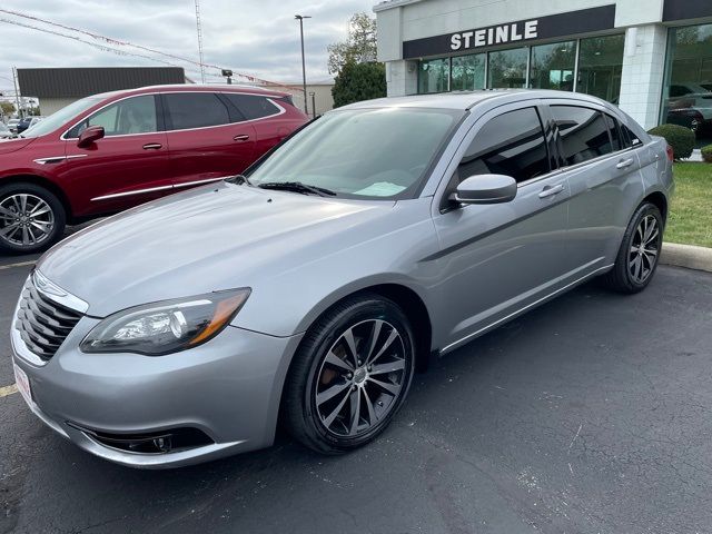 2014 Chrysler 200 Limited