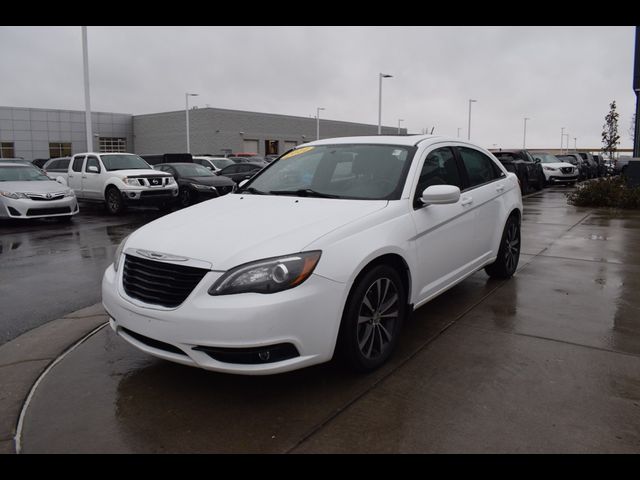 2014 Chrysler 200 Limited