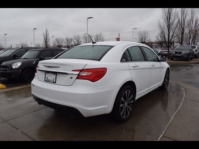 2014 Chrysler 200 Limited