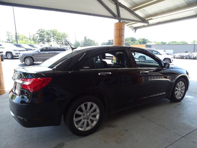 2014 Chrysler 200 Limited