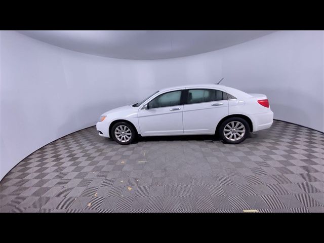 2014 Chrysler 200 Limited