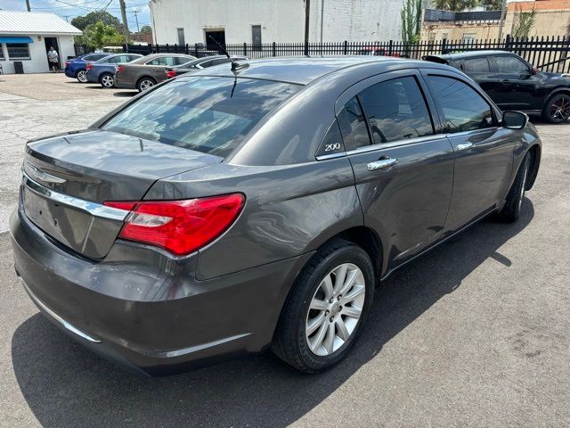 2014 Chrysler 200 Limited