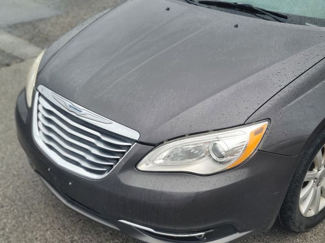 2014 Chrysler 200 Limited