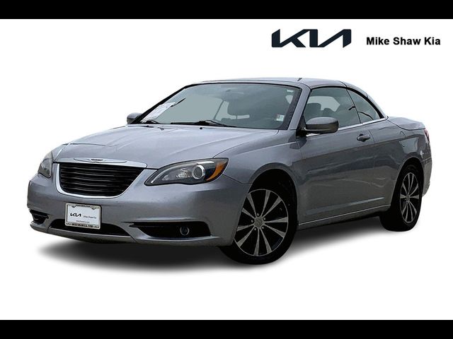 2014 Chrysler 200 S