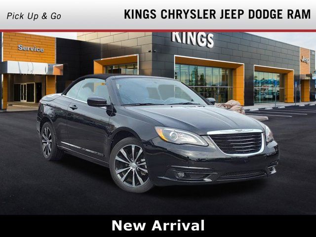 2014 Chrysler 200 S