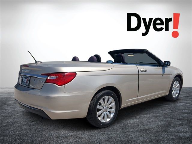 2014 Chrysler 200 Touring